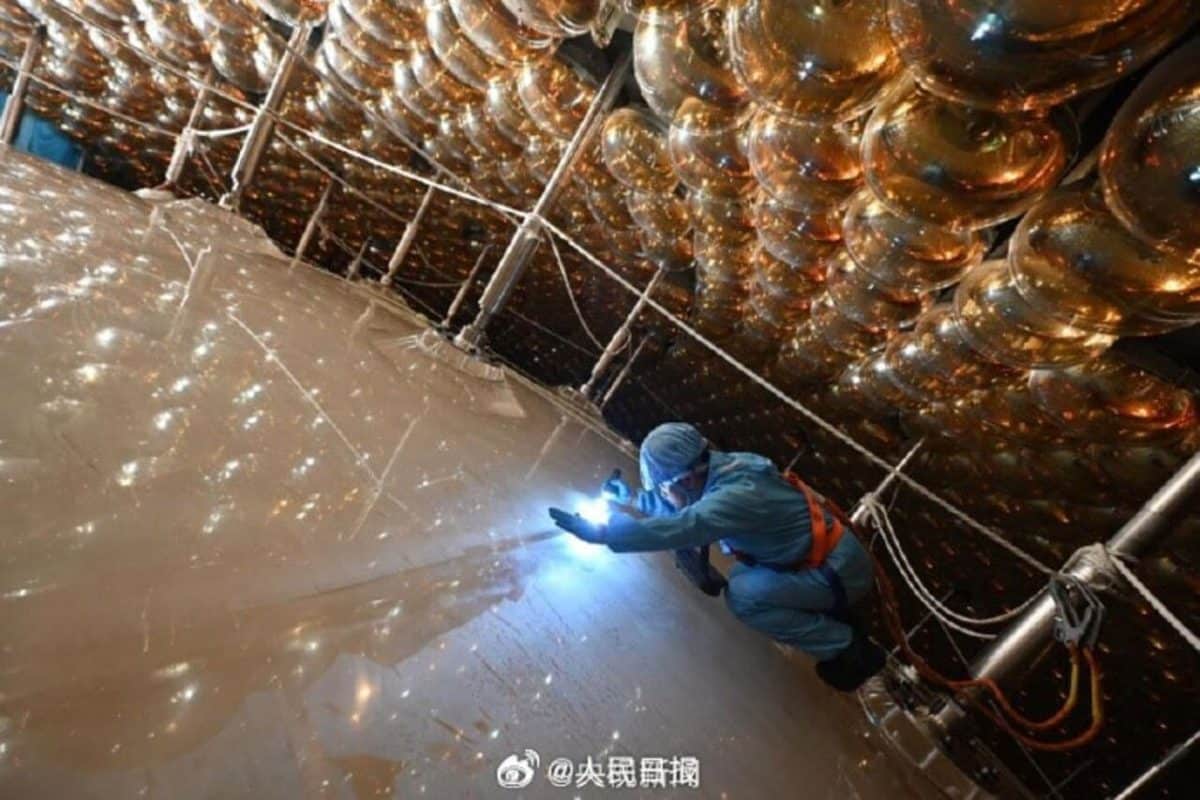 «Подземная нейтринная обсерватория Цзянмэнь» (JUNO) / © China Science