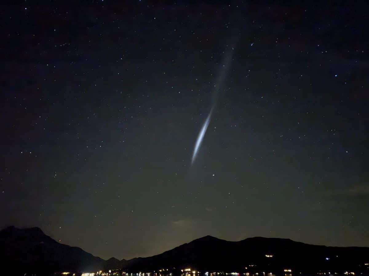 Необычное сияние в небе над Европой / © Felix H, Americam Meteor Society