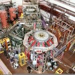 Новая теоретическая модель объяснила, как можно контролировать одно из самых опасных явлений в токамаке