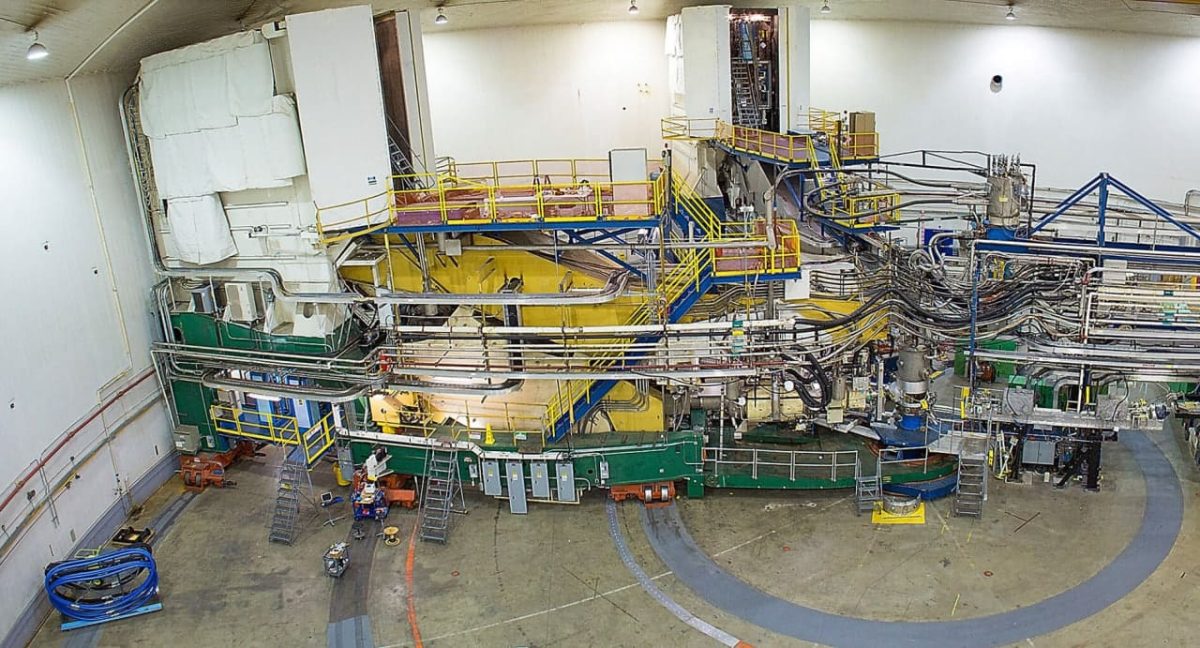 Место проведения эксперимента MARATHON — холл A в JLab. / © Jefferson Lab Hall A Tritium Collaboration