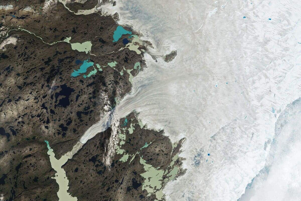 Ледяной покров Гренландии 21 августа 2025 года / © NASA Earth Observatory
