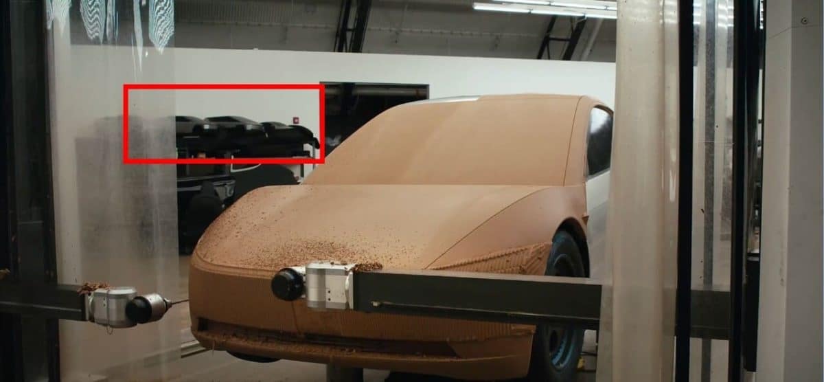 Модели кроссоверов, которые напоминают по дизайну электрический пикап Cybertruck / © Tesla