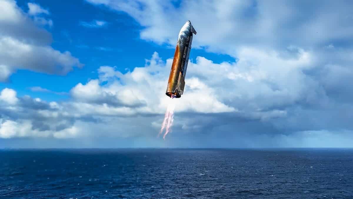 Приводнение Starship в Индийском океане после десятого испытательного полета / © SpaceX