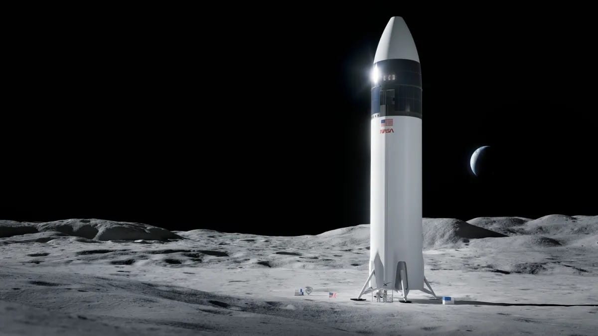 Художественное изображение: транспортная система Starship на Луне / © SpaceX