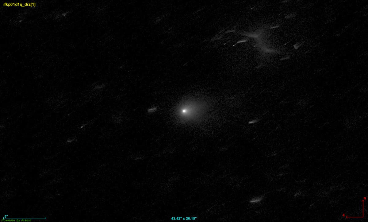 Межзвездная комета 3I/ATLAS в объективе телескопа «Хаббл» / © NASA / ESA / Hubble