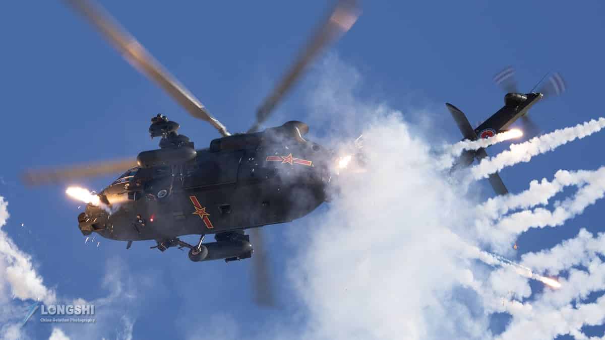 Китайский ударный вертолет Z-20T / © Longshi