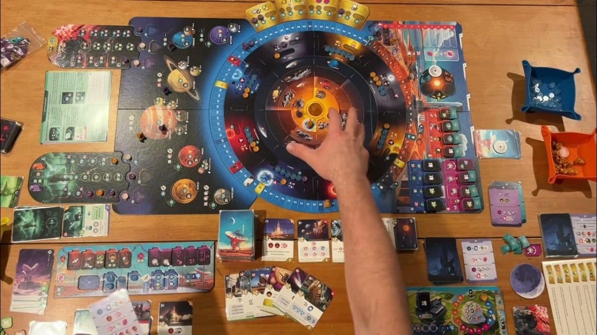 Игра в SETI / © John LaRuffa,  YouTube 