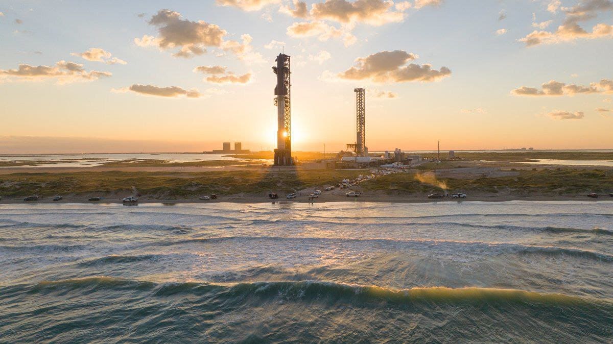 Транспортная система Starship на стартовой площадке в Техасе / © SpaceX
