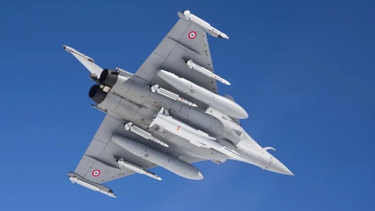 Самолет Rafale ВВС Франции, оснащенный ракетой ASMP-A / © MBDA