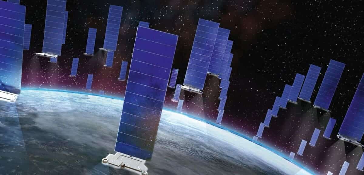 Художественное изображение аппаратов Starlink / © SpaceX 