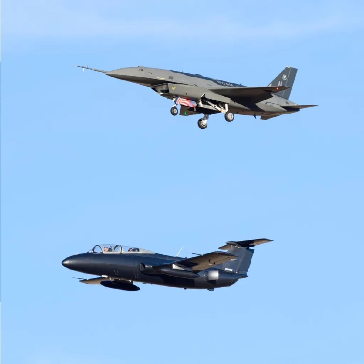 Беспилотный истребитель Anduril YFQ-44A выполнил первый полет / © TWZ Reader