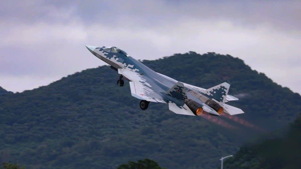 Российский истребитель пятого поколения Су-57 / © «Ростех»