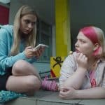 Психологи предложили, как снизить зависимость подростков от телефона