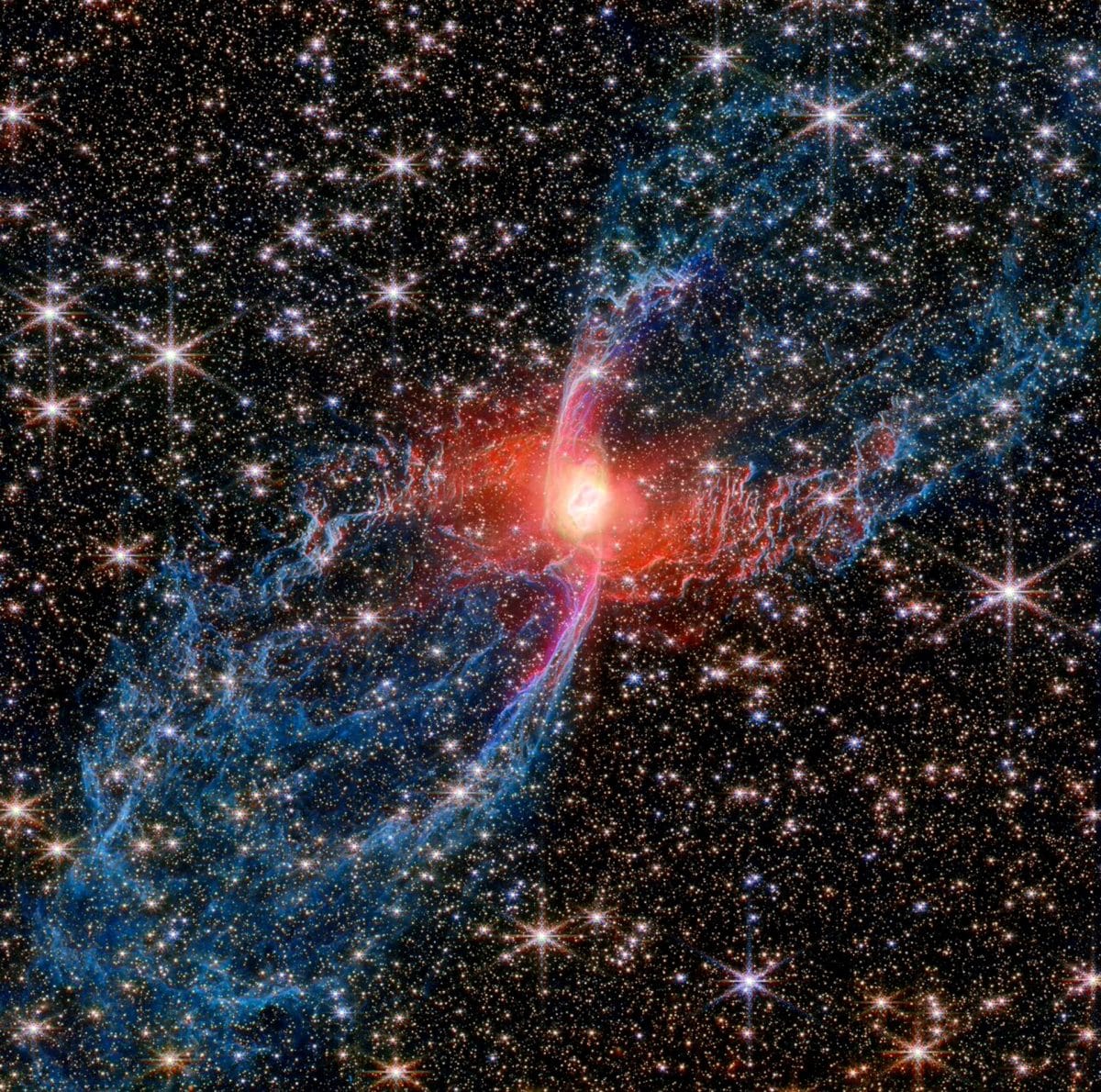 Туманность «Красный паук» / © NASA / ESA / CSA