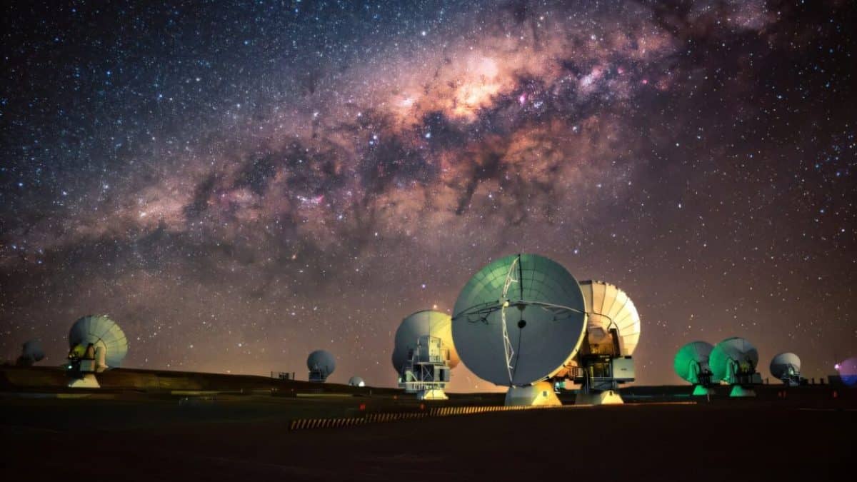 Астрономы обнаружили, что черные дыры могут быть привередливы к «еде»