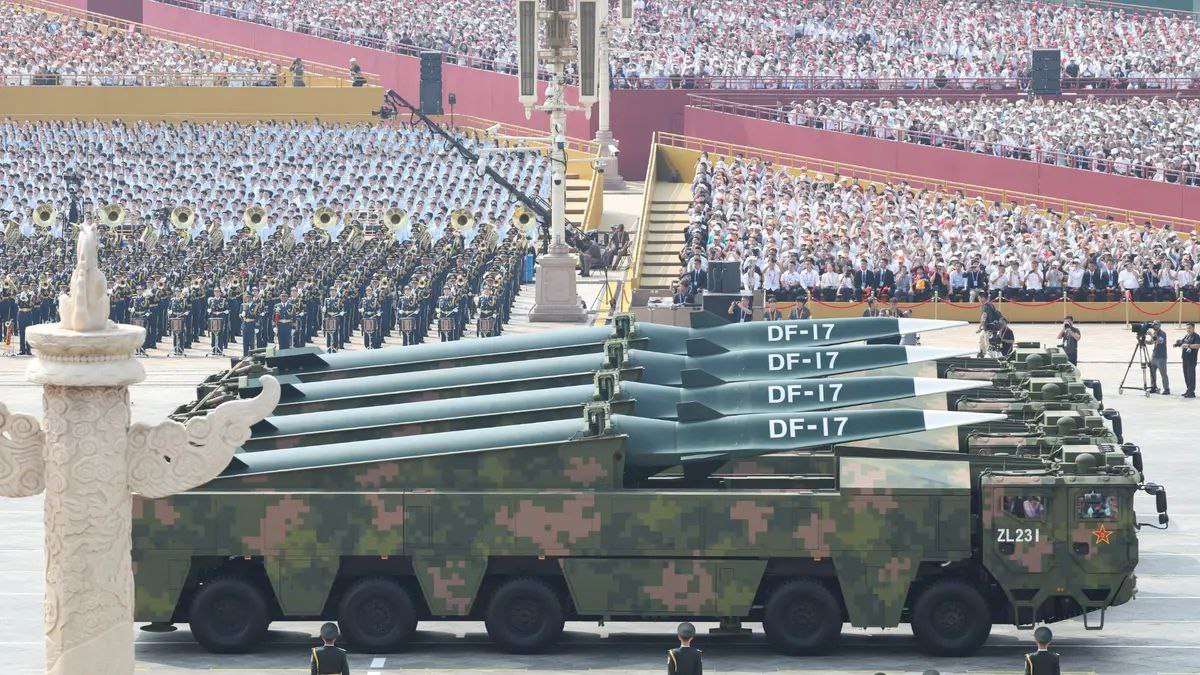 Гиперзвуковой ракетный комплекс DF-17 / © Getty Images