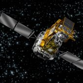 Международная космическая обсерватория INTEGRAL для изучения галактических и внегалактических объектов в жестком рентгеновском и гамма-диапазоне, проект Европейского космического агентства (ЕКА) в сотрудничестве с «Роскосмосом» и NASA. Отработала 22 года на высокой эллиптической орбите с высотой апогея 153 000 километров ? /Источник: esa.int.