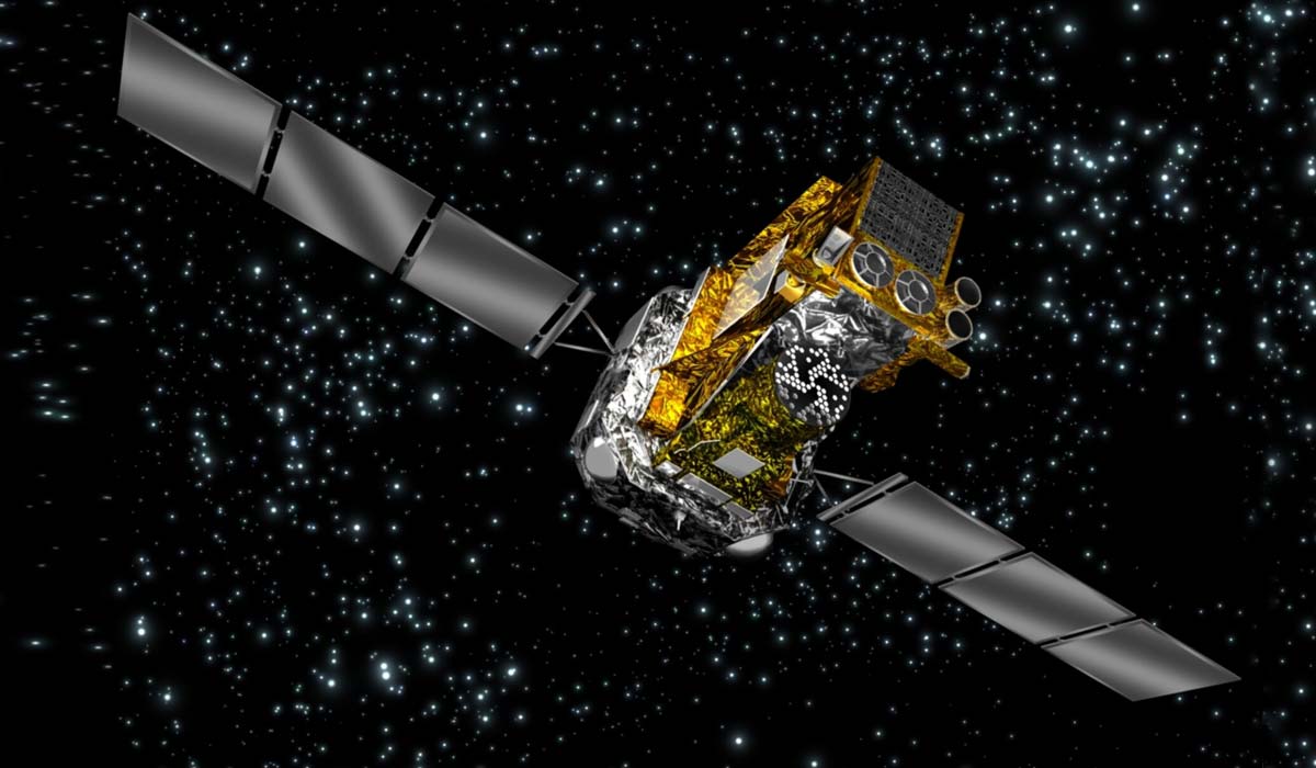 Международная космическая обсерватория INTEGRAL для изучения галактических и внегалактических объектов в жестком рентгеновском и гамма-диапазоне, проект Европейского космического агентства (ЕКА) в сотрудничестве с «Роскосмосом» и NASA. Отработала 22 года на высокой эллиптической орбите с высотой апогея 153 000 километров ? /Источник: esa.int.