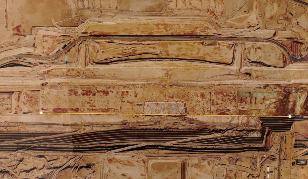 Строительная площадка горизонтального небоскреба «Зеркальная линия» / © Google Maps