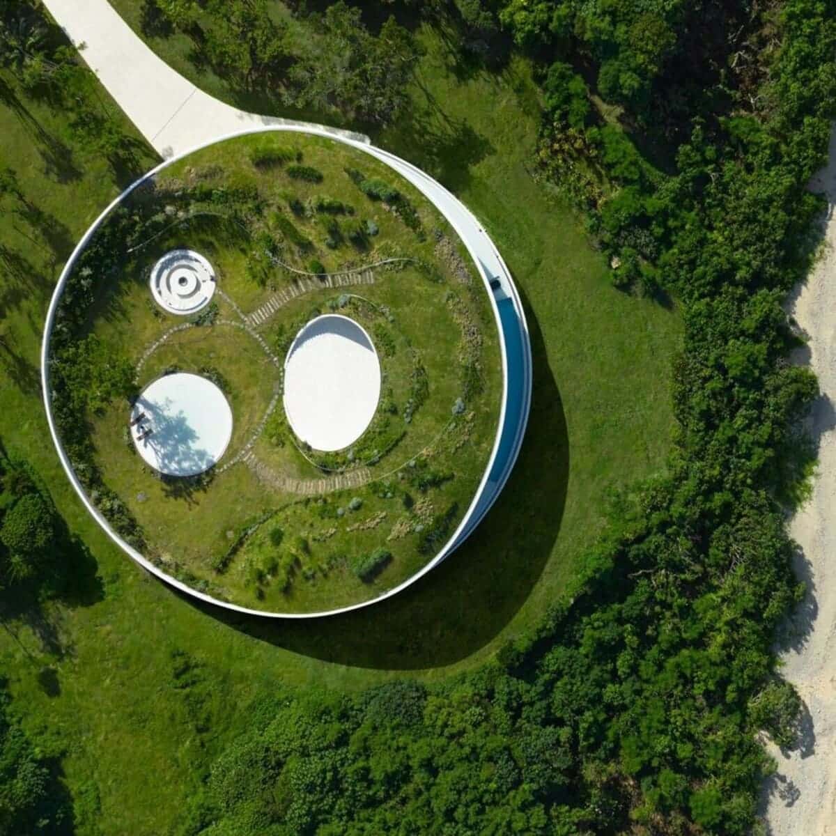 Earth, Япония, Соу Фудзимото / © Newcolour Inc