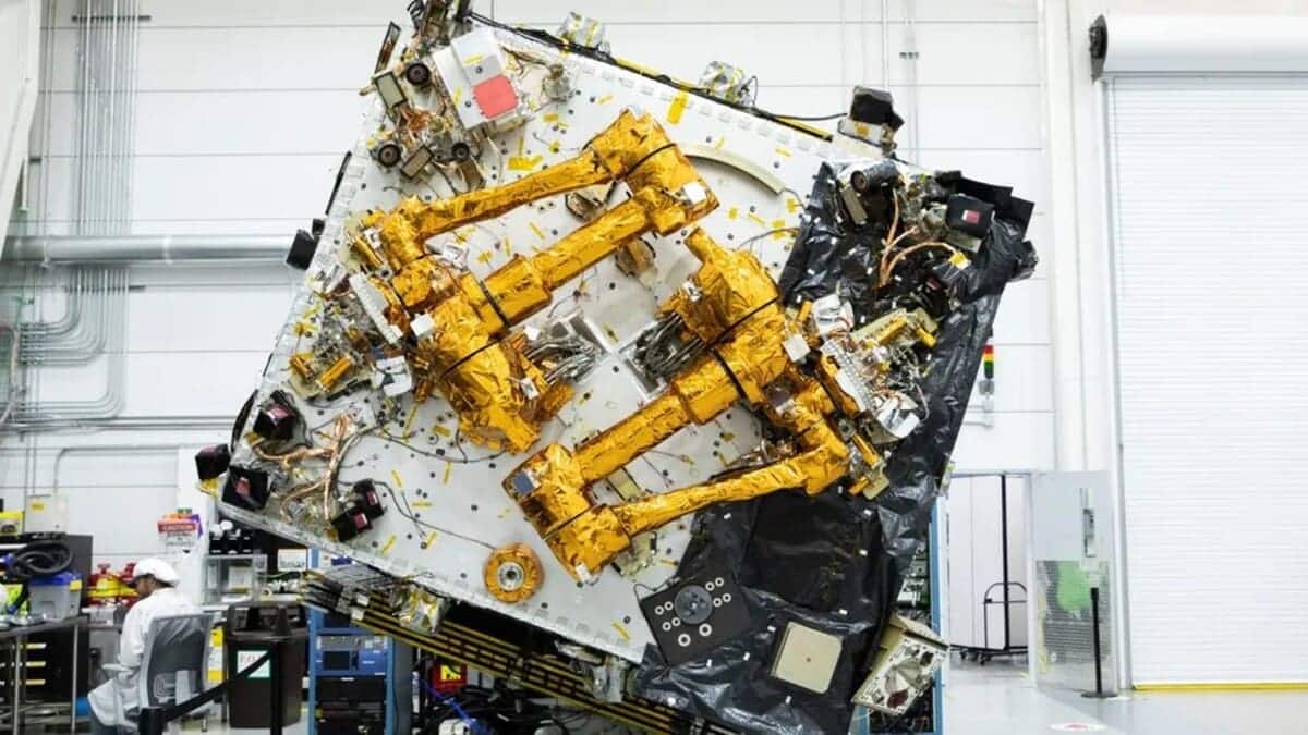 Аппарат программы Robotic Servicing of Geosynchronous Satellites / © Northrop Grumman