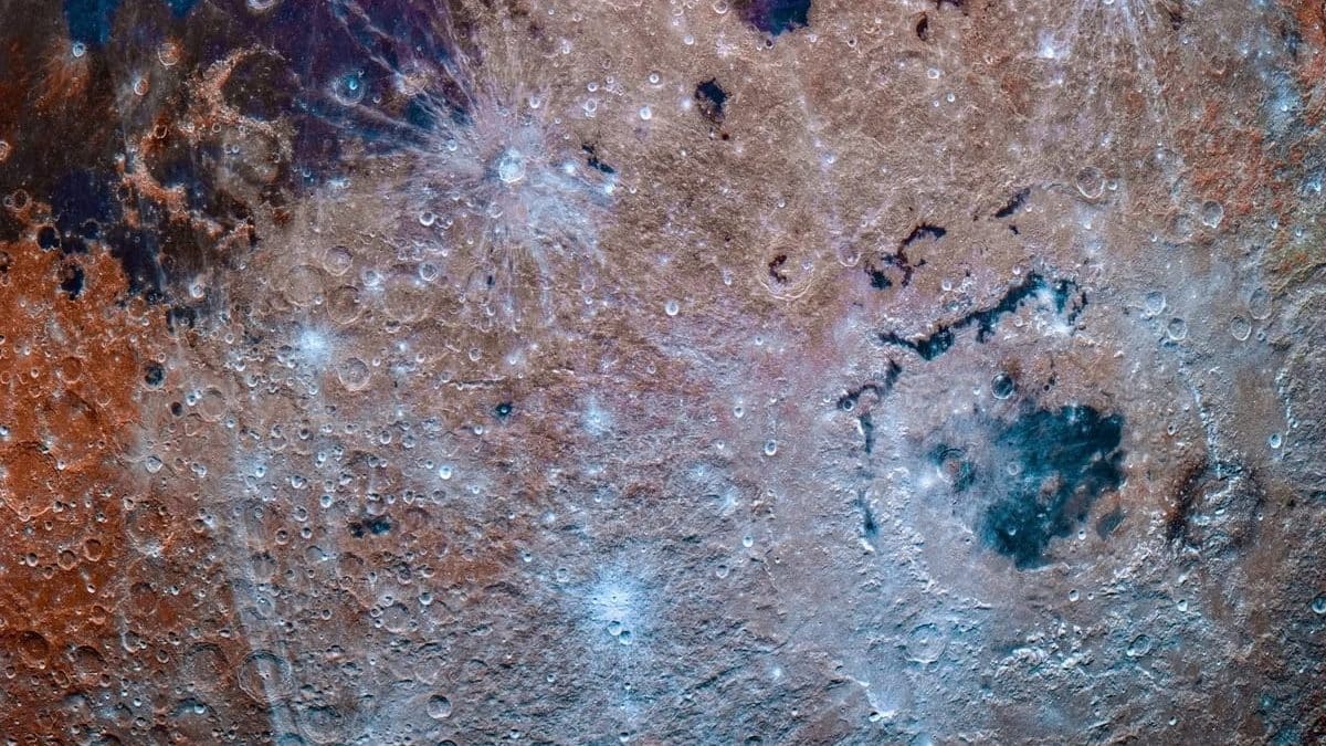 Обратная сторона Луны в невиданных деталях: совместный проект астронавтов и астрофотографа