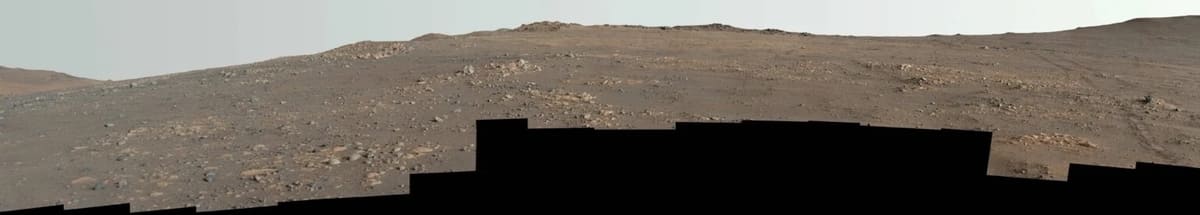 Панорама области «Арбот» в районе «Озера Шарм» / © NASA / JPL-Caltech / MSSS