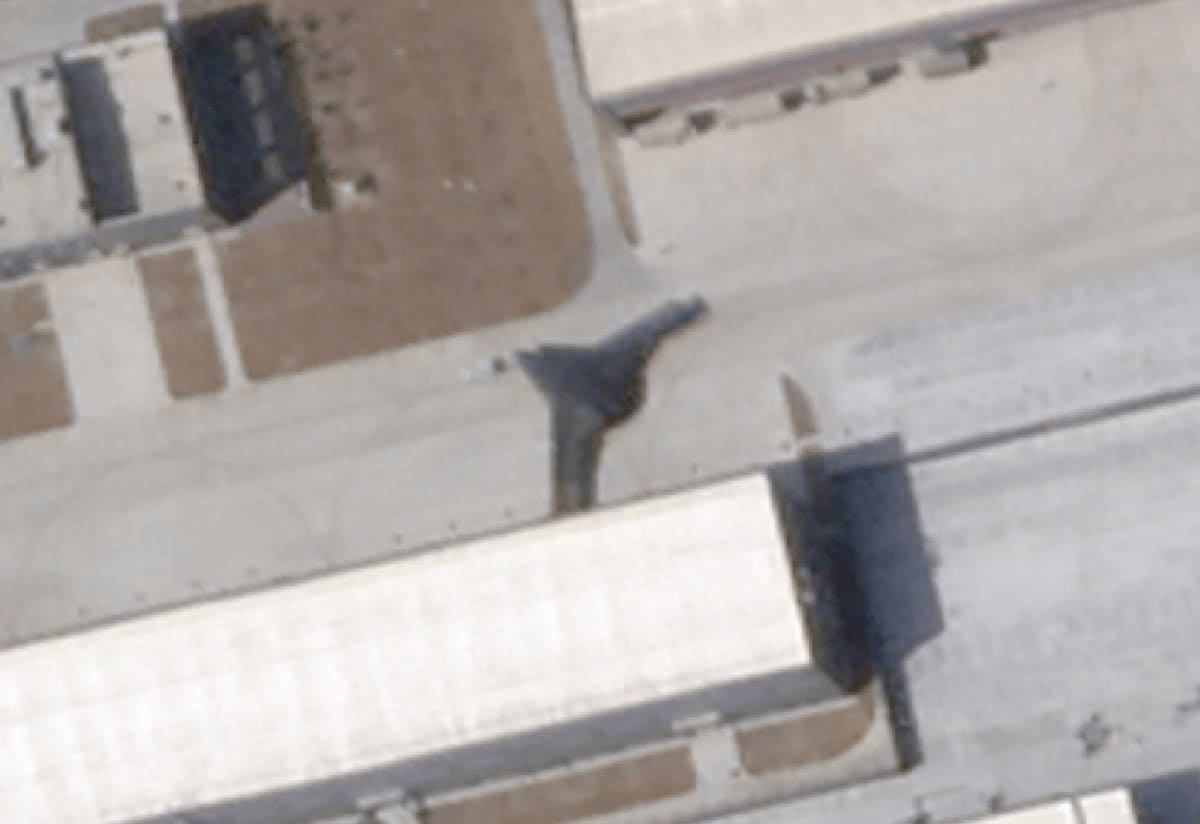 Беспилотник,&nbsp;размах крыла которого оценивается примерно в 42 метра / © Planet Labs&nbsp;