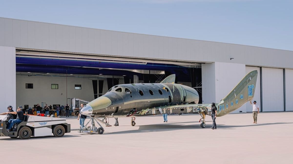 Virgin Galactic представила новый космоплан — путь к серийным полетам займет годы