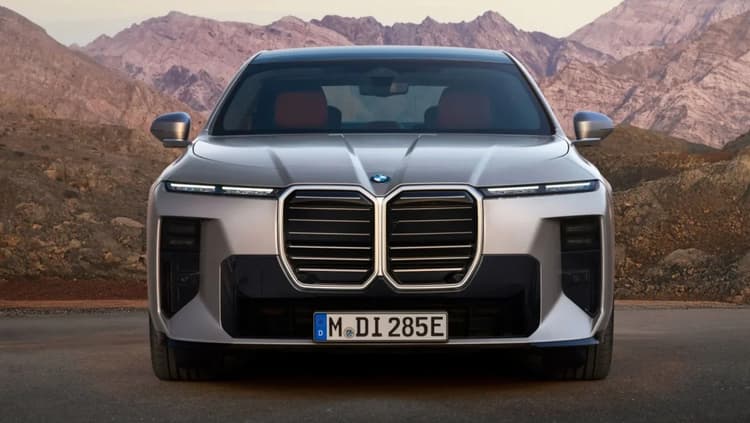 Обновленный BMW 7 Series / © BMW Group