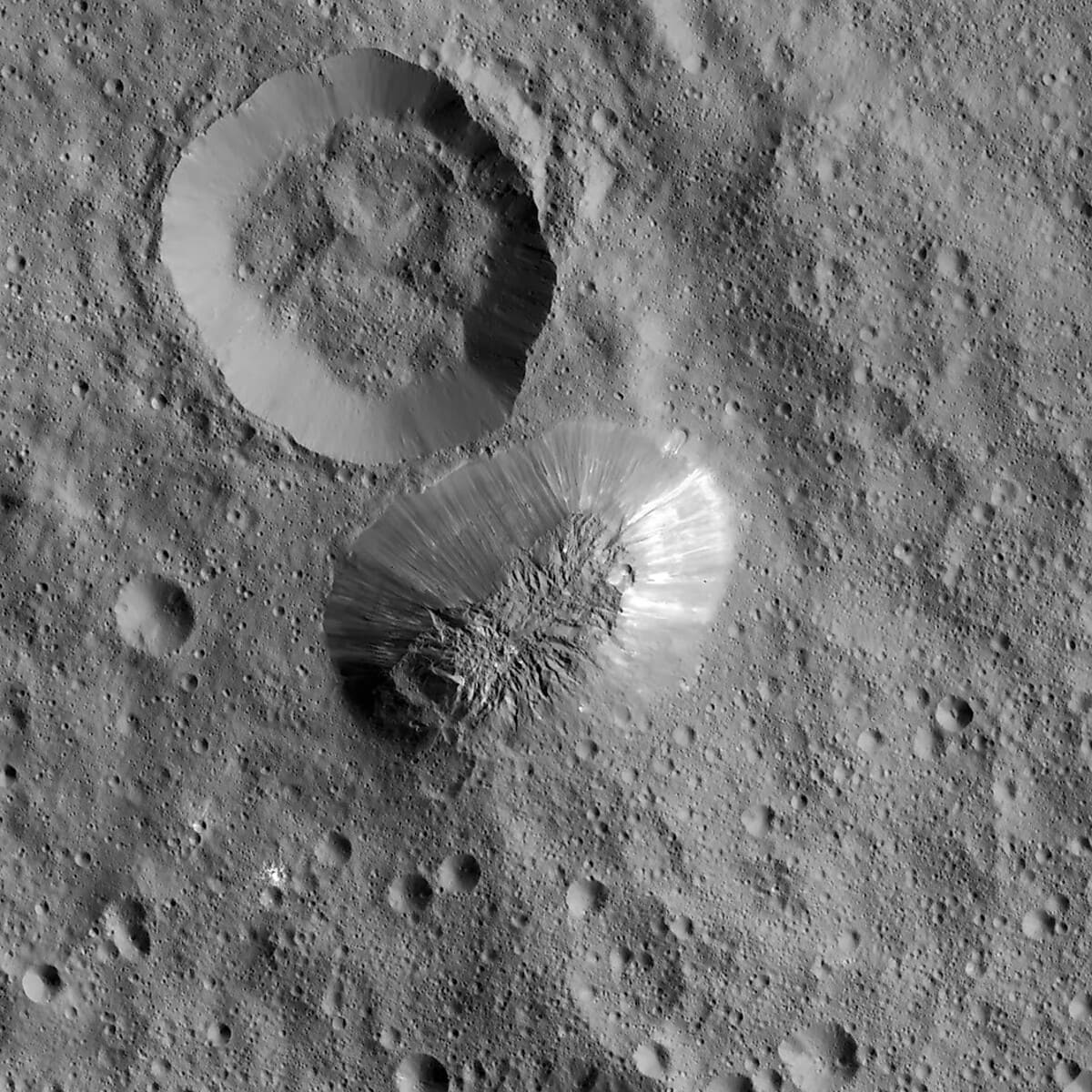 Криовулкан Ахуна / © NASA