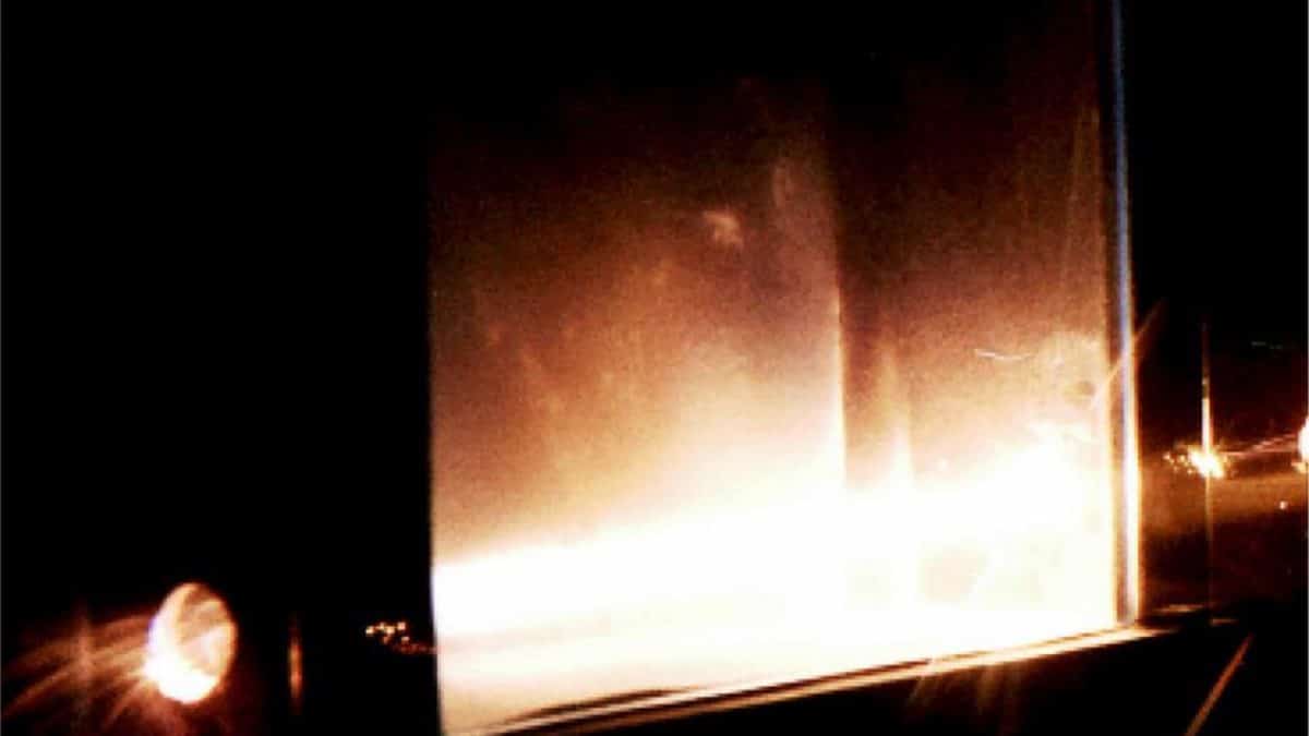 وجد العلماء طريقة لتغيير شكل البلازما المغبرة دون الاتصال المباشر