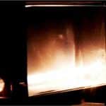 Ученые нашли способ менять форму пылевой плазмы без прямого контакта