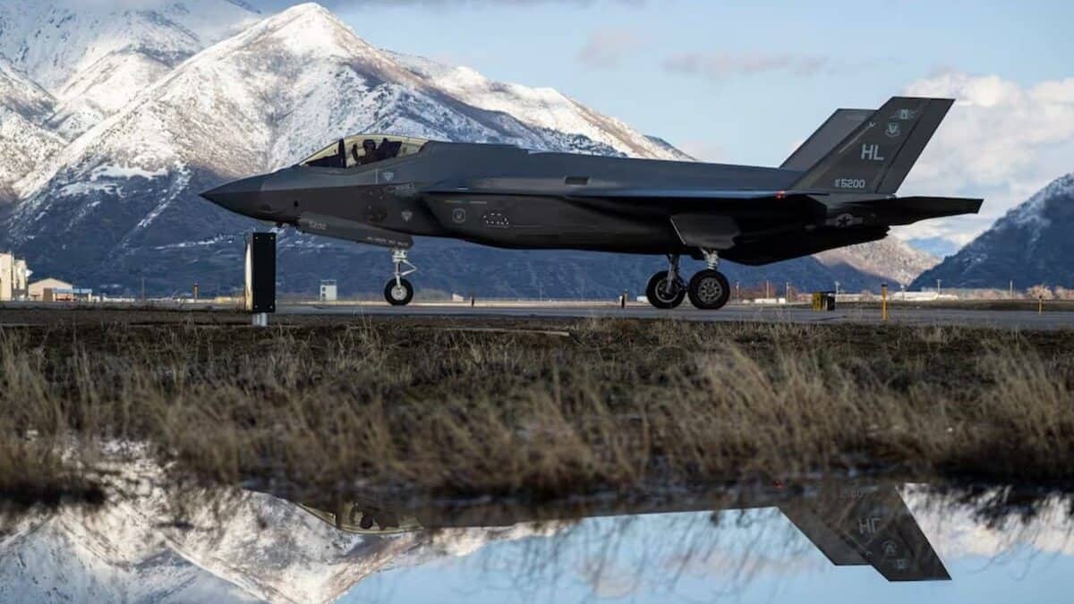 Боеготовность F-35 упала до 25%: доклад Счетной палаты США