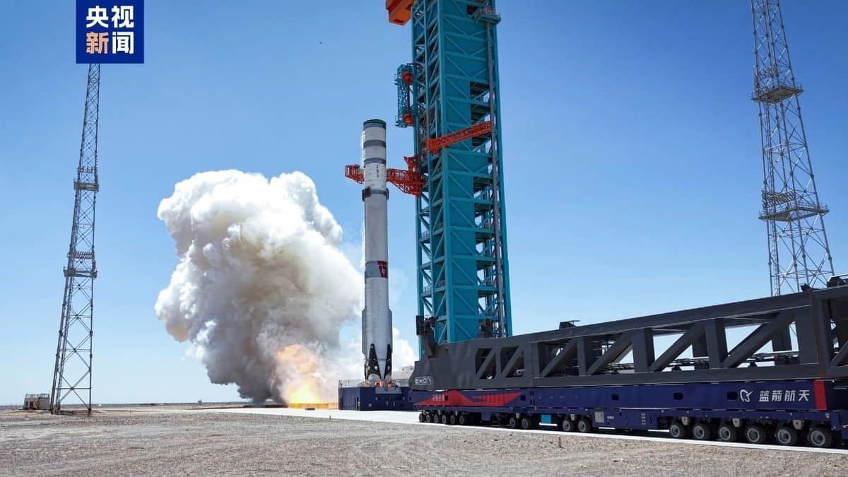 Китайская многоразовая ракета Zhuque-3 успешно прошла огневые испытания