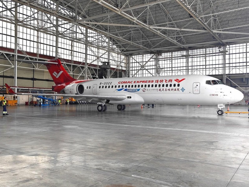 Медицинский самолет C909 COMAC / © fudan.edu.cn