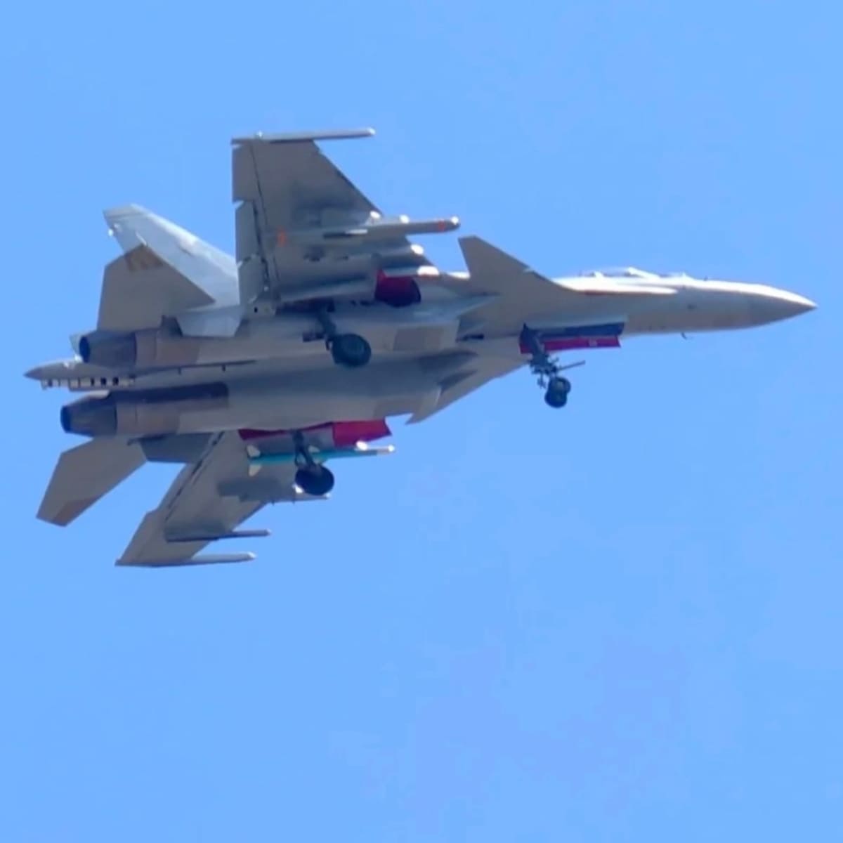 Китайский палубный истребитель J-15T / © Weibo