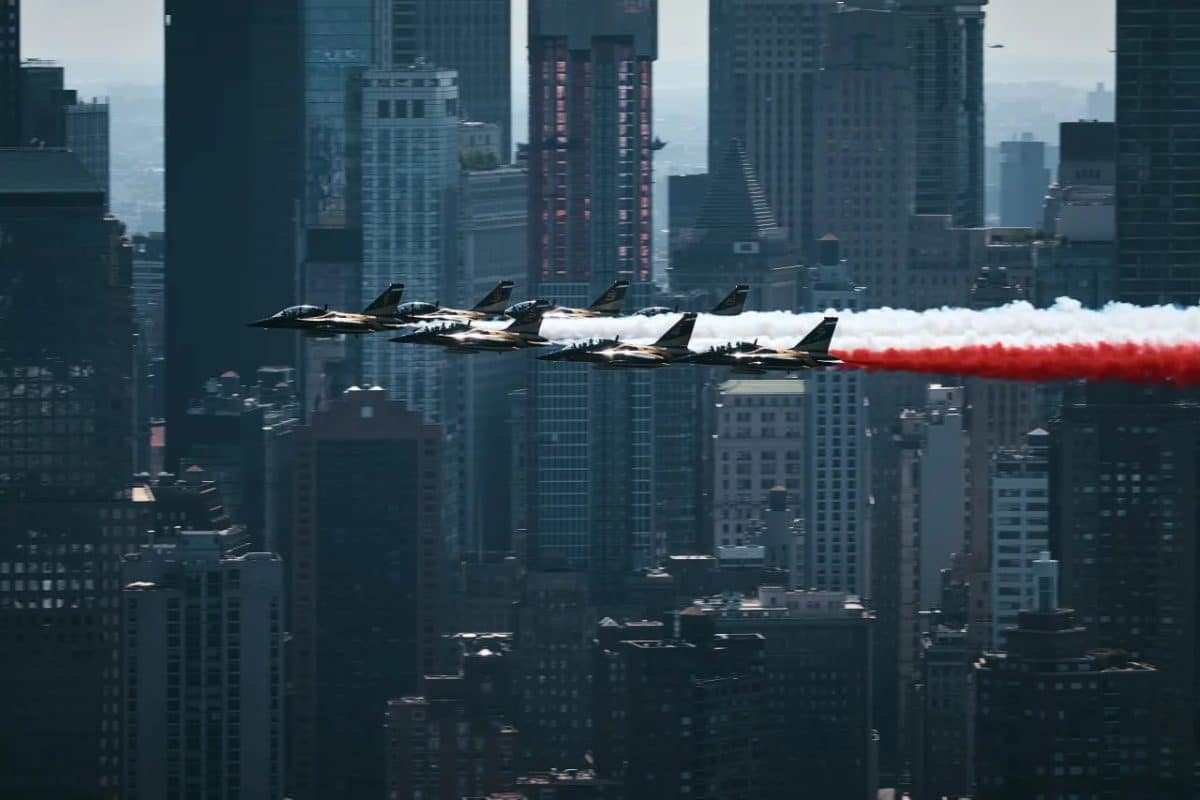 АГВП Fursan al emarat ОАЭ на китайских реактивных УТС L-15 / © air.show