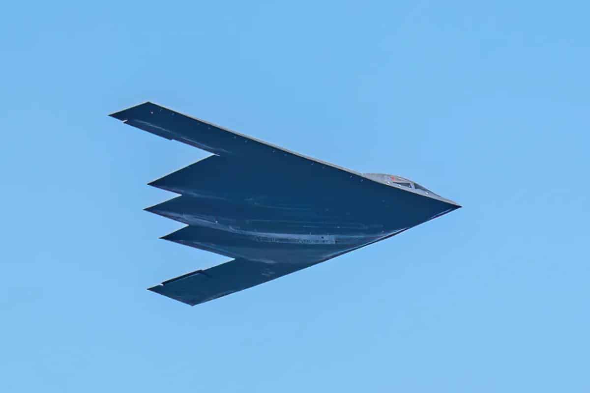 Стратегический бомбардировщик B-2 Spirit ВВС США / © air.show