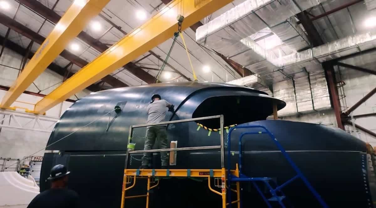 Процесс сборки первого полноразмерного демонстратора самолета Z4 / © JetZero