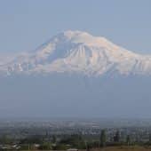 Большой Арарат / © Dav Sargsyan, лицензия Creative Commons Attribution-Share Alike 4.0 International