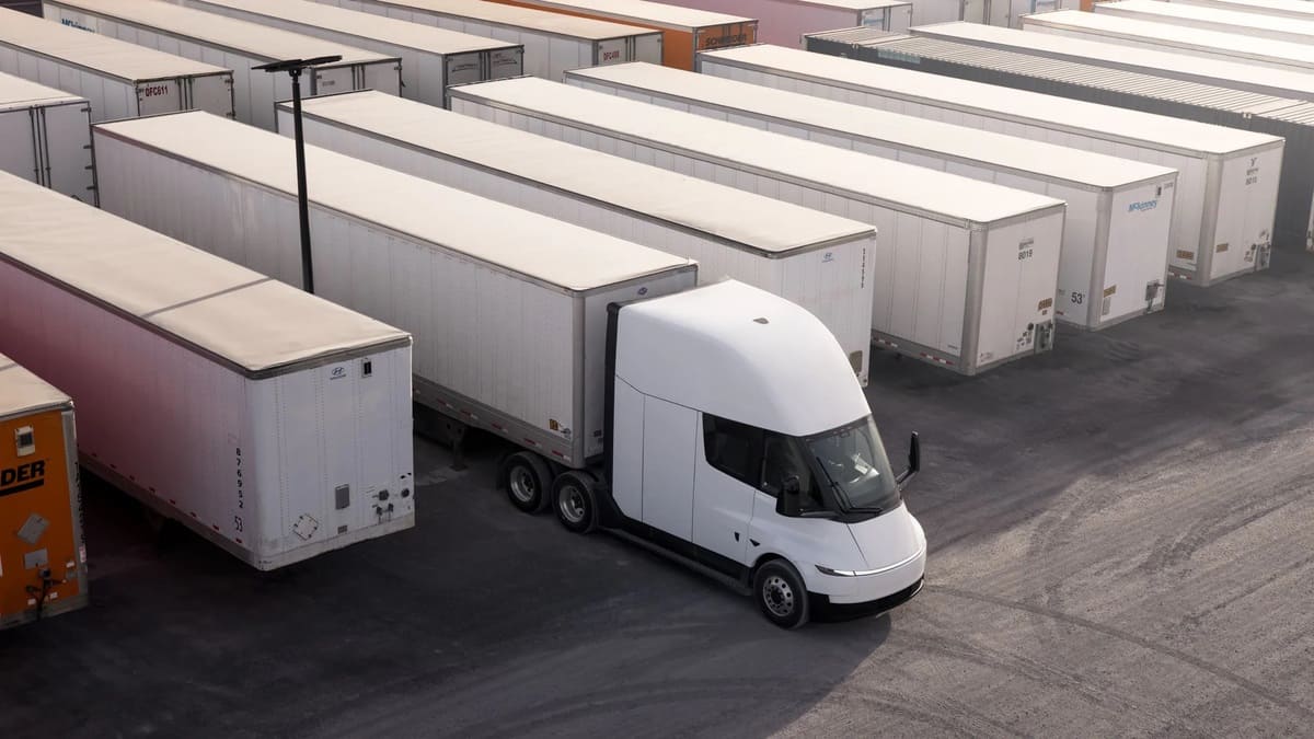 Tesla Semi / © Einride AB