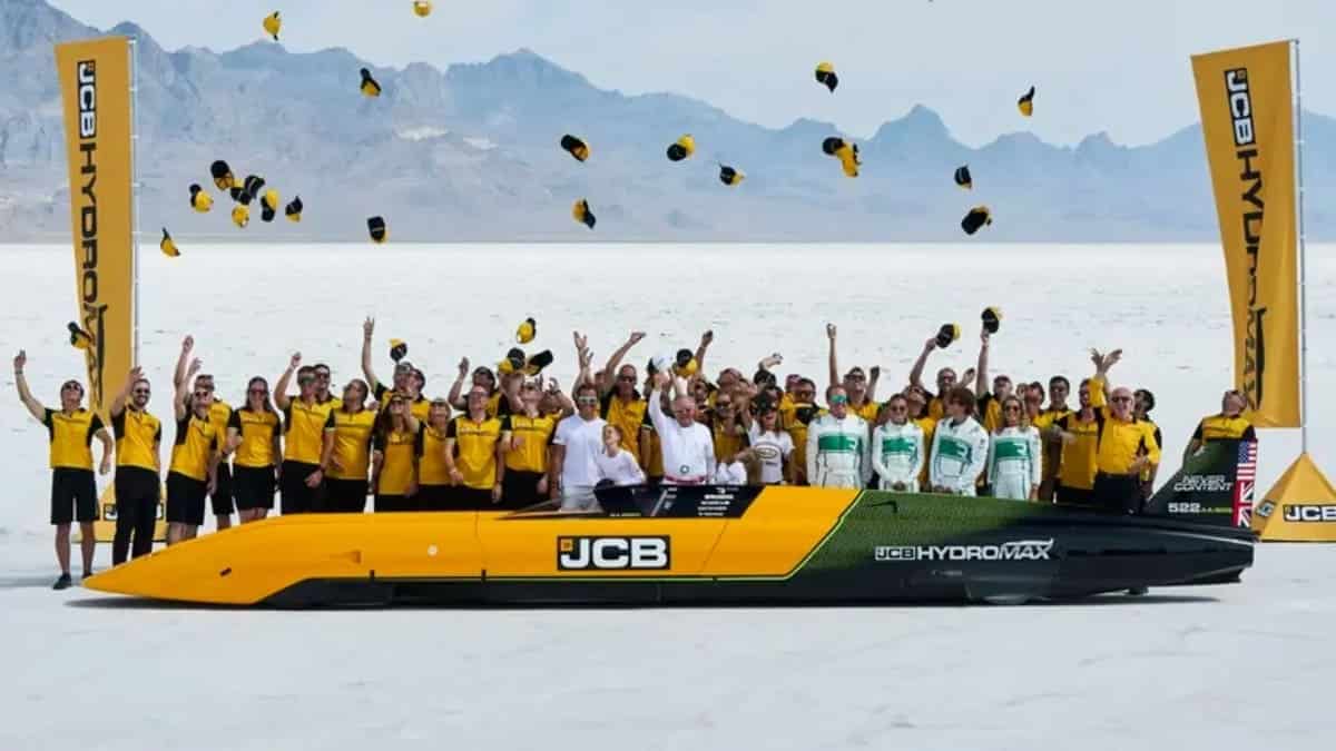 Водородный стримлайнер JCB Hydromax / © JCB