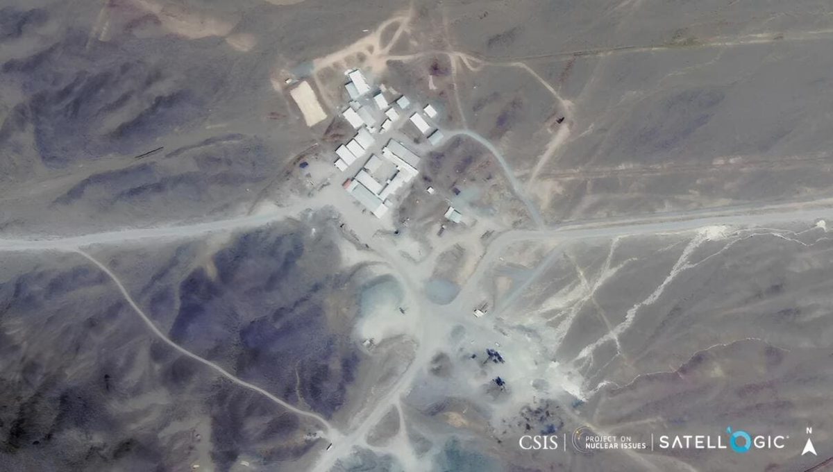 Спутниковой снимок горы Пикакс от 9 августа 2026 года / © CSIS / Satellogic