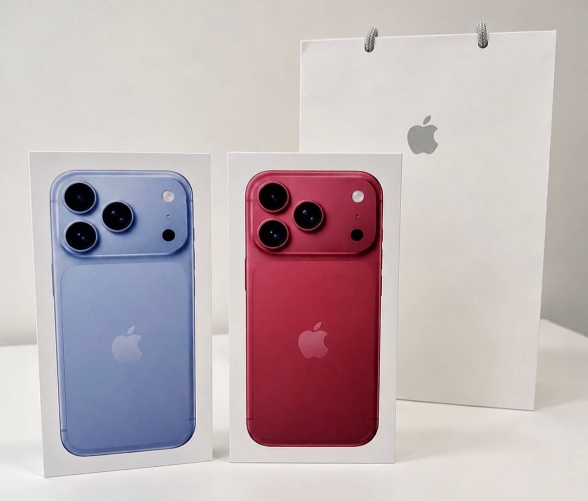 iPhone 18 Pro Max показали до презентации / © Majin Bu, соцсеть X