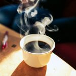 Уже после пяти минут запаха кофе у людей изменились настроение и активность мозга