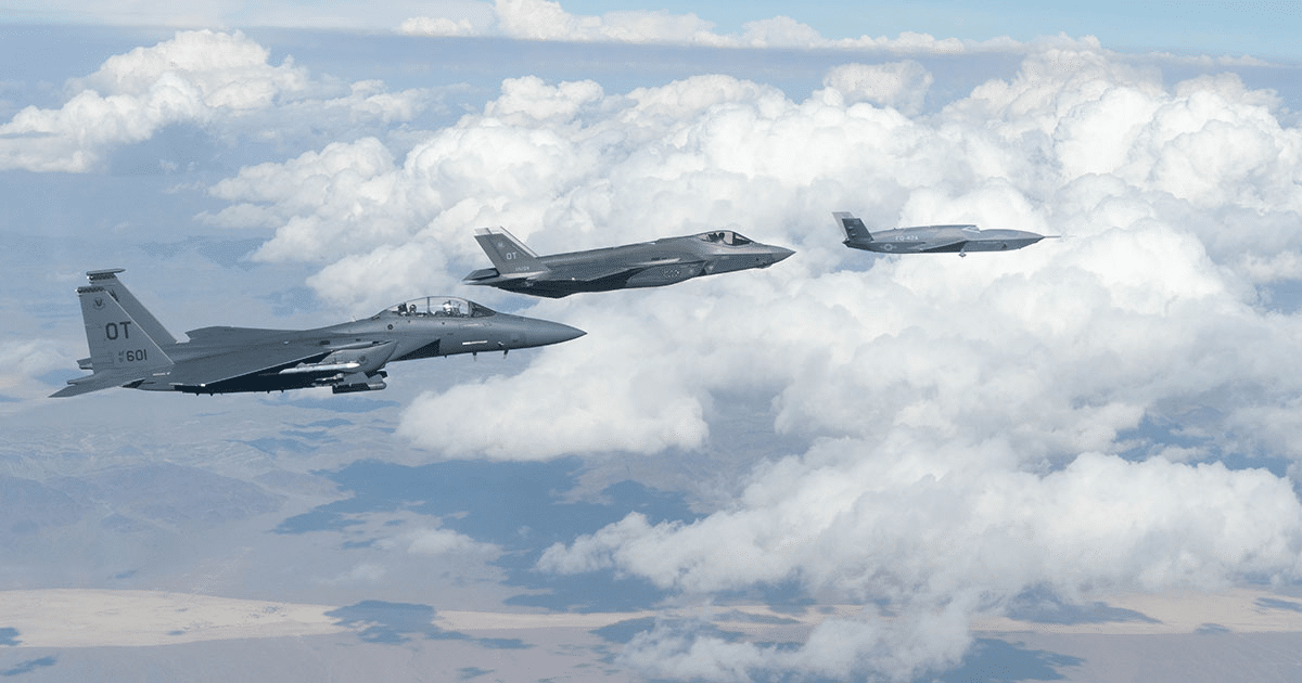 Беспилотный боевой самолет FQ-42 Vengeance во время испытаний / © General Atomics Aeronautical Systems
