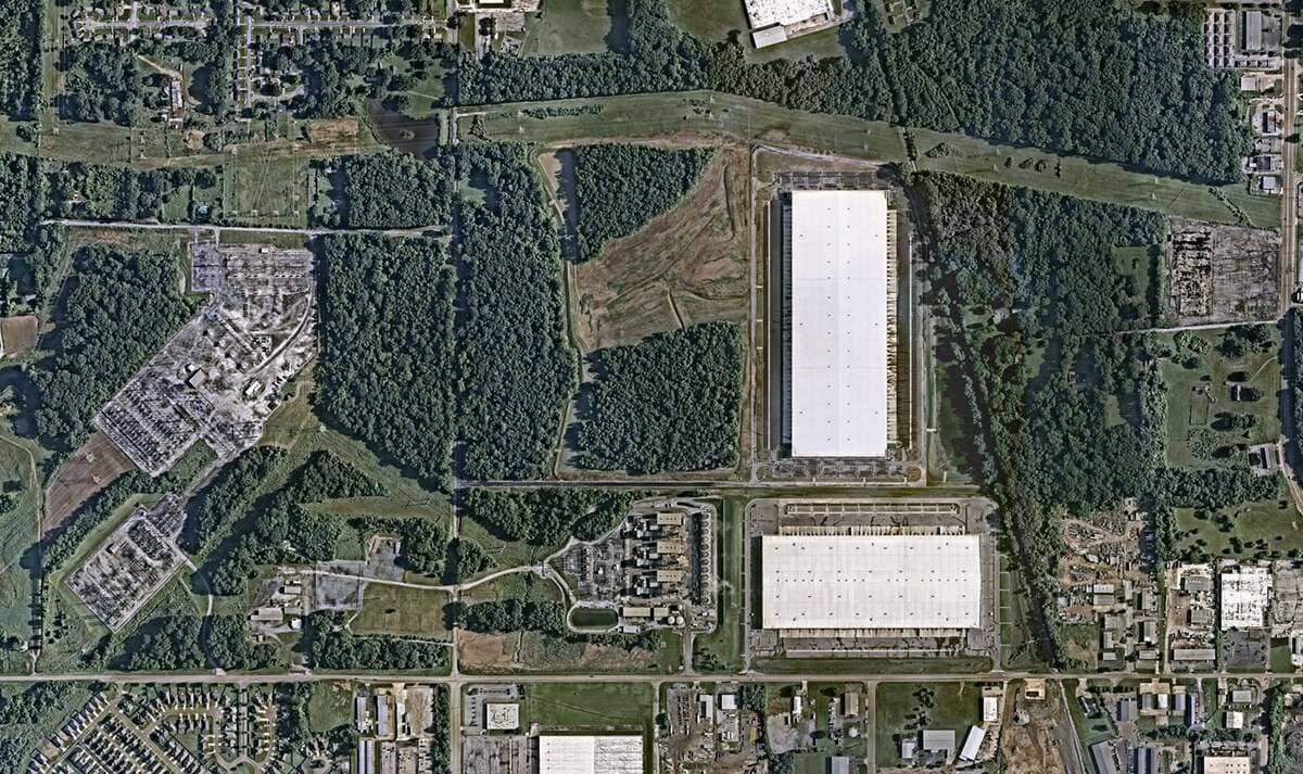 Строительство дата-центра компании xAI в Мемфисе штат Теннесси, 2024 год / © Nearmap