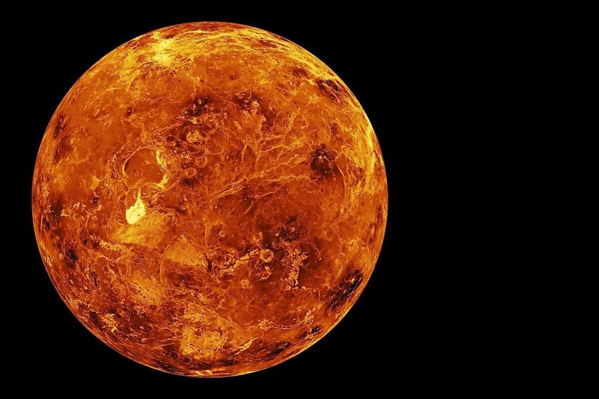 Художественное изображение планеты Венера / © NASA