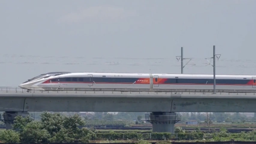 Прототип CR450 на испытаниях: архивное фото производителя / © CRRC